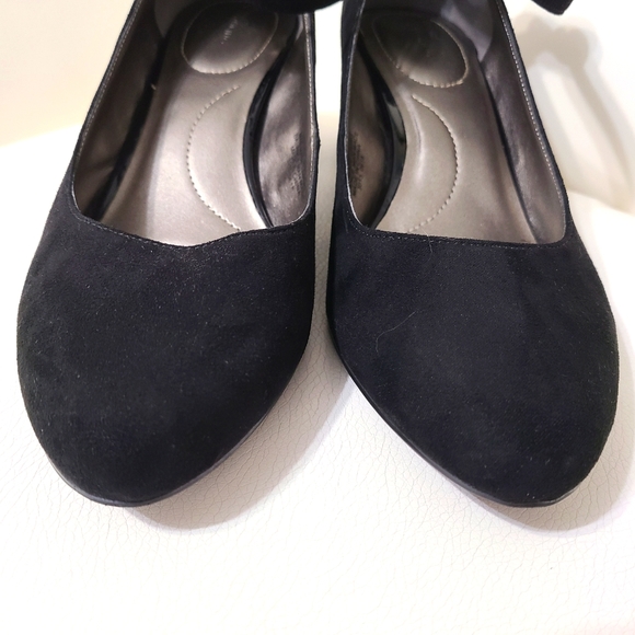 Bandolino sueded block heels - Picture 3 of 8